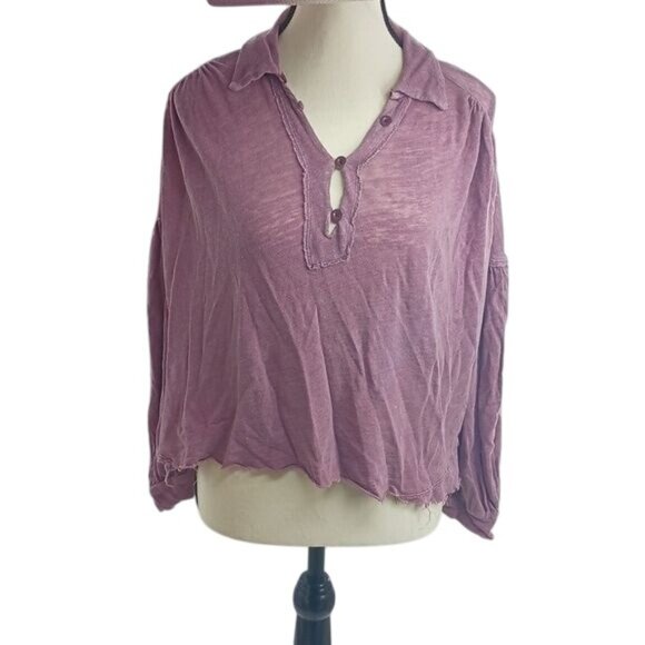 We The Free Womens S Purple Henley Top Long Sleeve Distressed Raw Hem Boho Linen - Picture 1 of 8